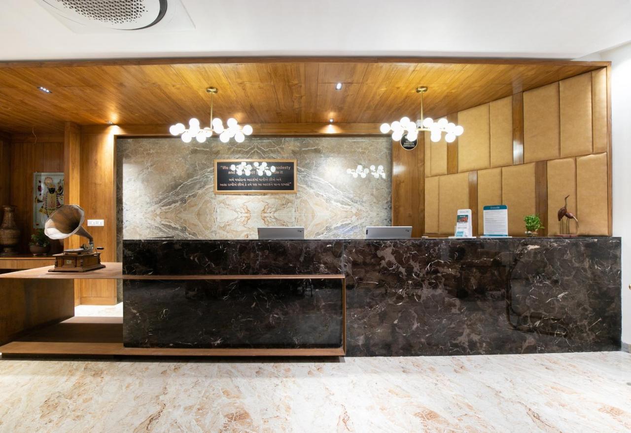 Palette - Hotel Welcome Kadi Экстерьер фото